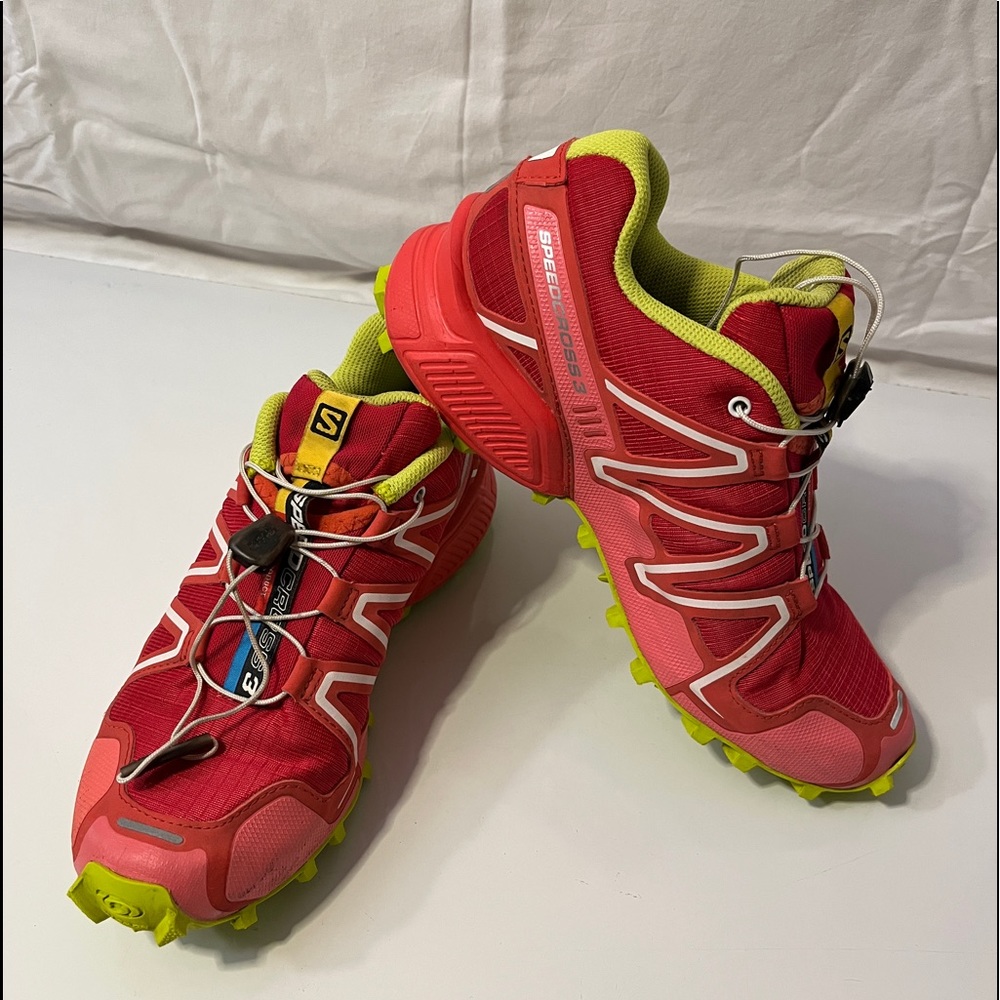Salomon Speedcross 3 trail runner. W. Size 7. GREAT for Obstacle Course Racing
